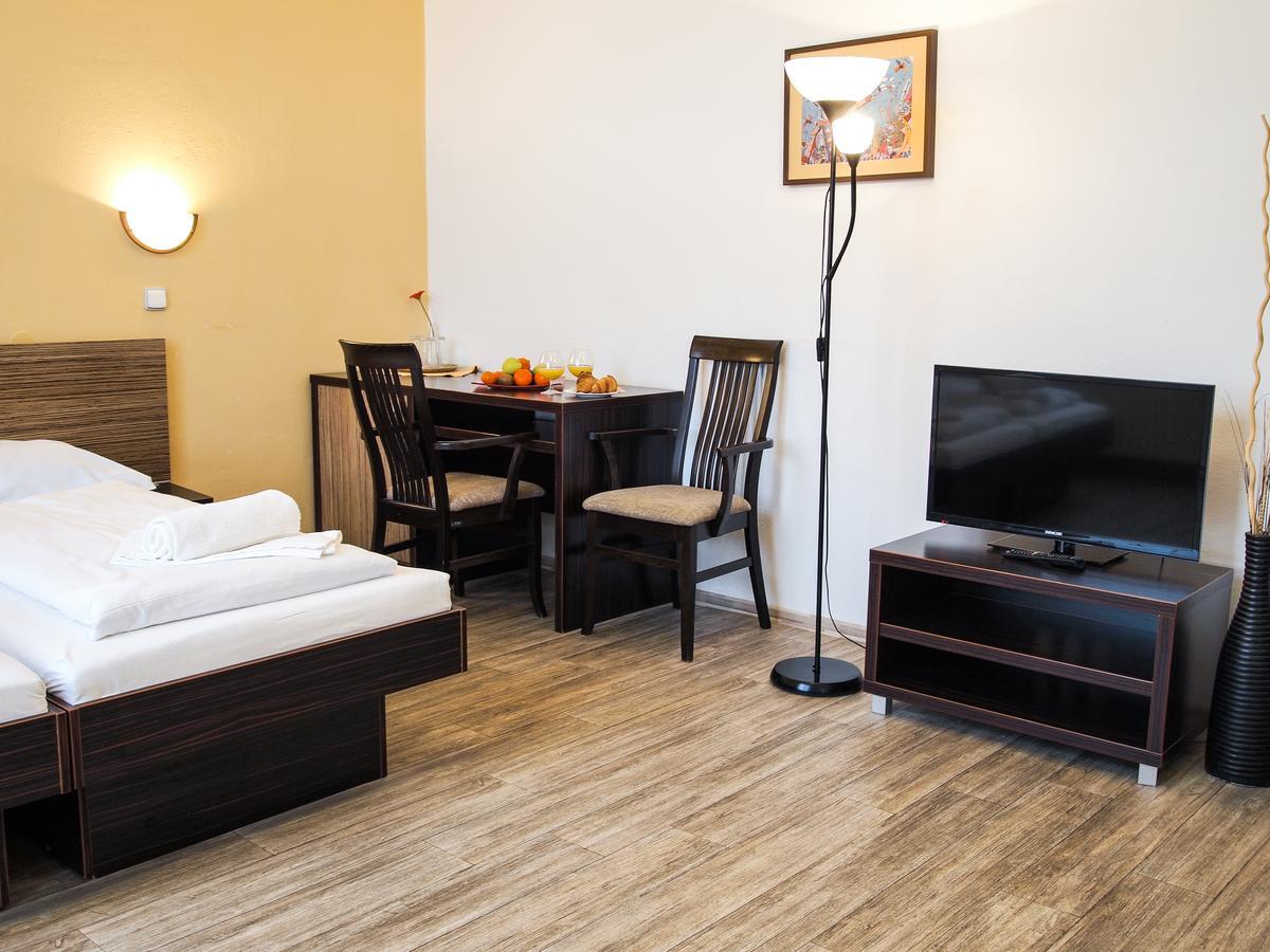 Hotel Faust Decin Ngoại thất bức ảnh